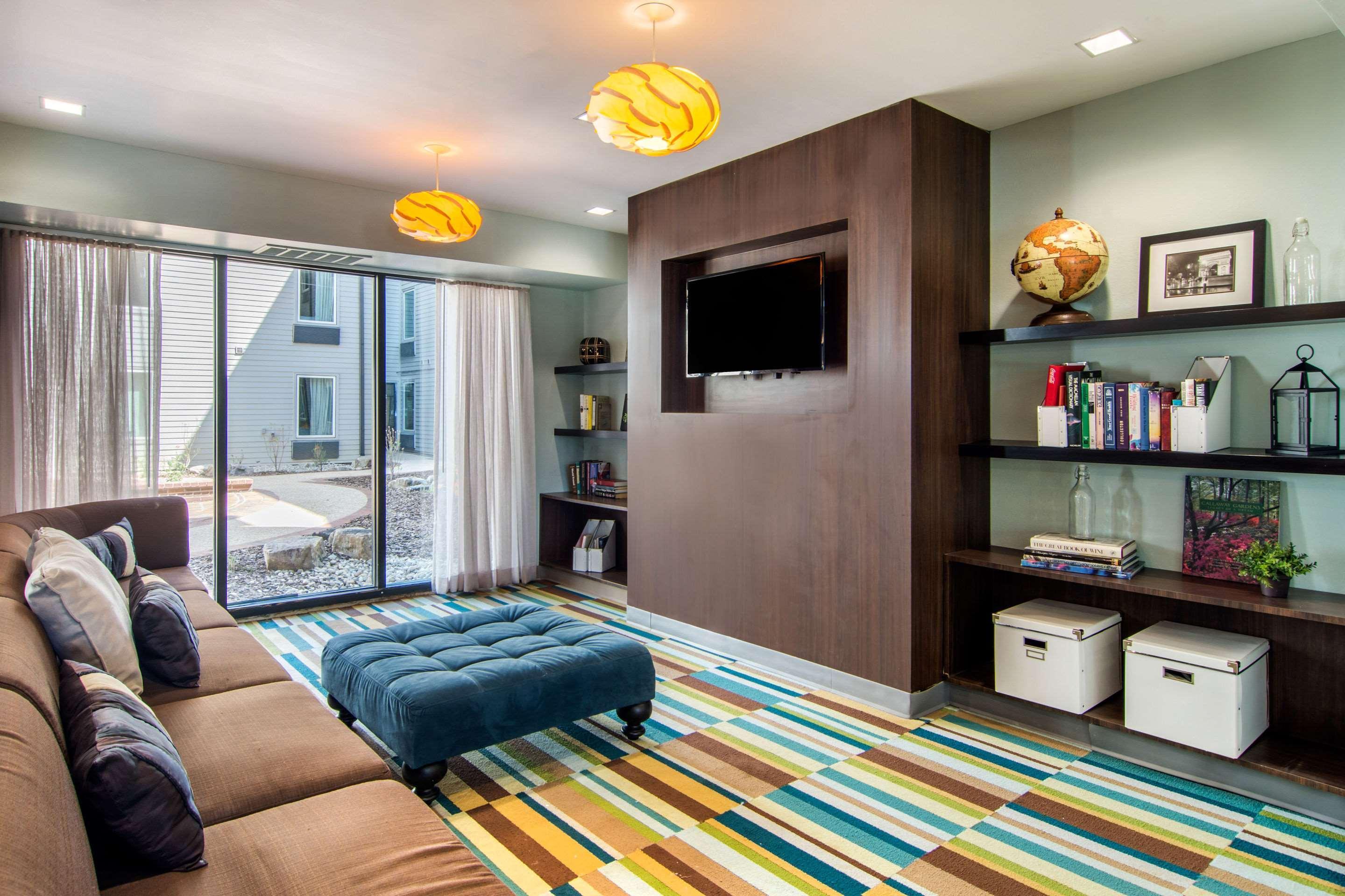 Clarion Inn & Suites Atlanta Downtown Екстер'єр фото