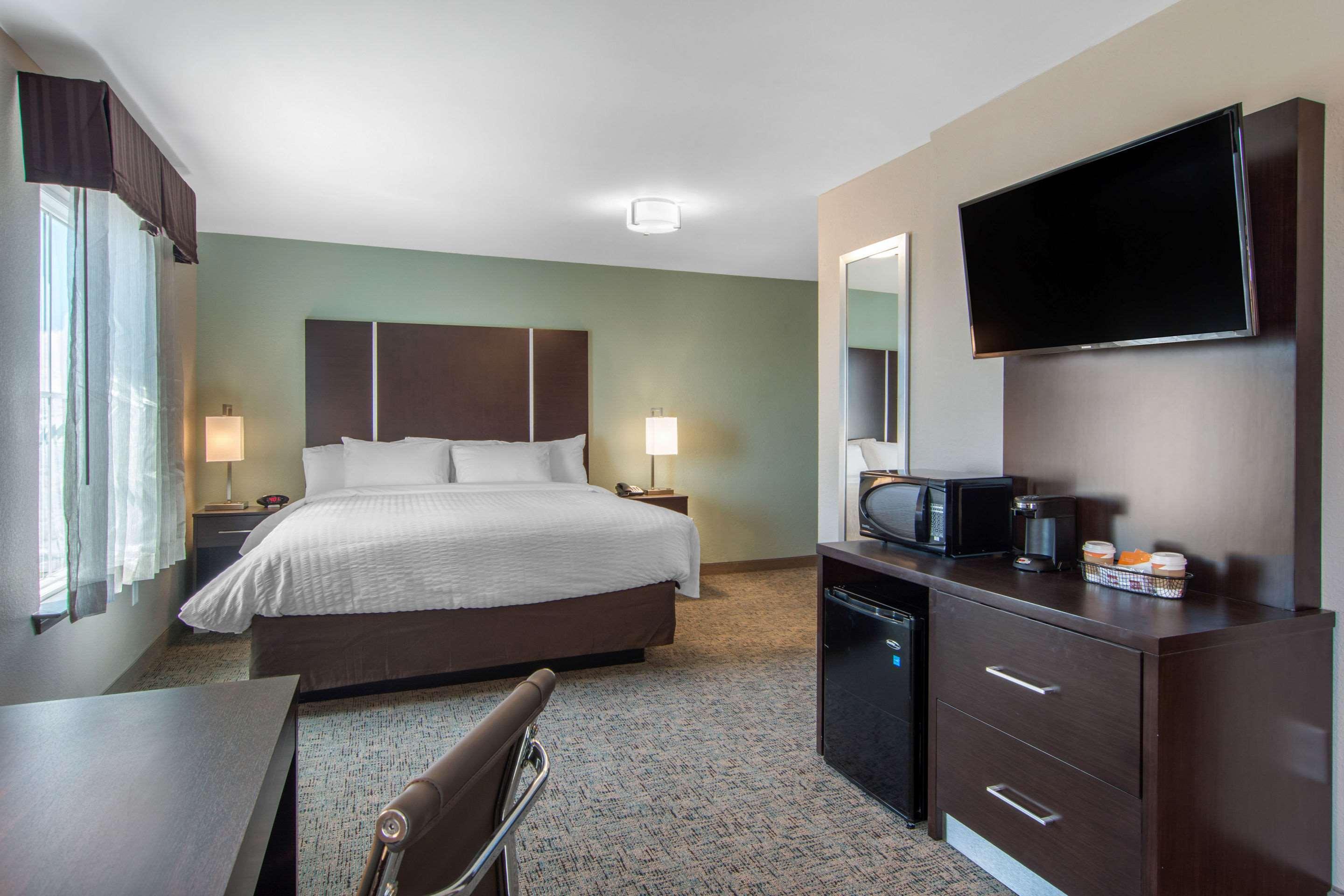 Clarion Inn & Suites Atlanta Downtown Екстер'єр фото