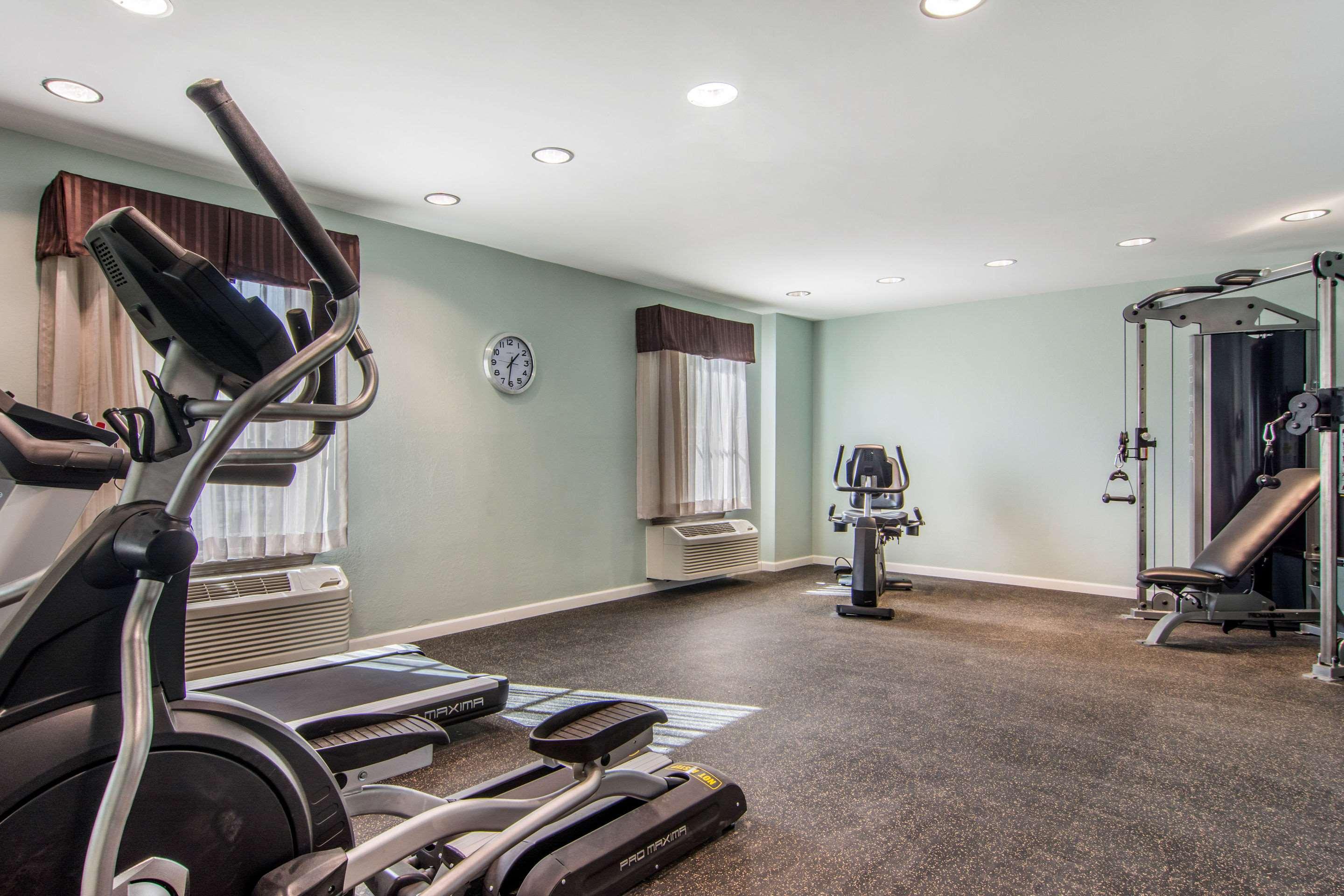 Clarion Inn & Suites Atlanta Downtown Екстер'єр фото