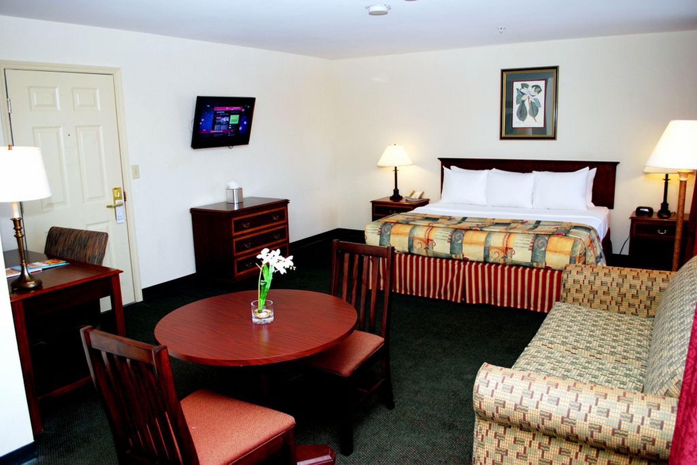 Clarion Inn & Suites Atlanta Downtown Екстер'єр фото