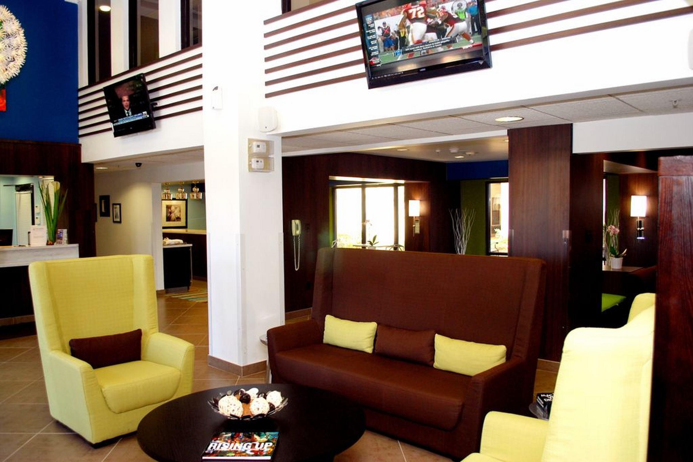 Clarion Inn & Suites Atlanta Downtown Екстер'єр фото